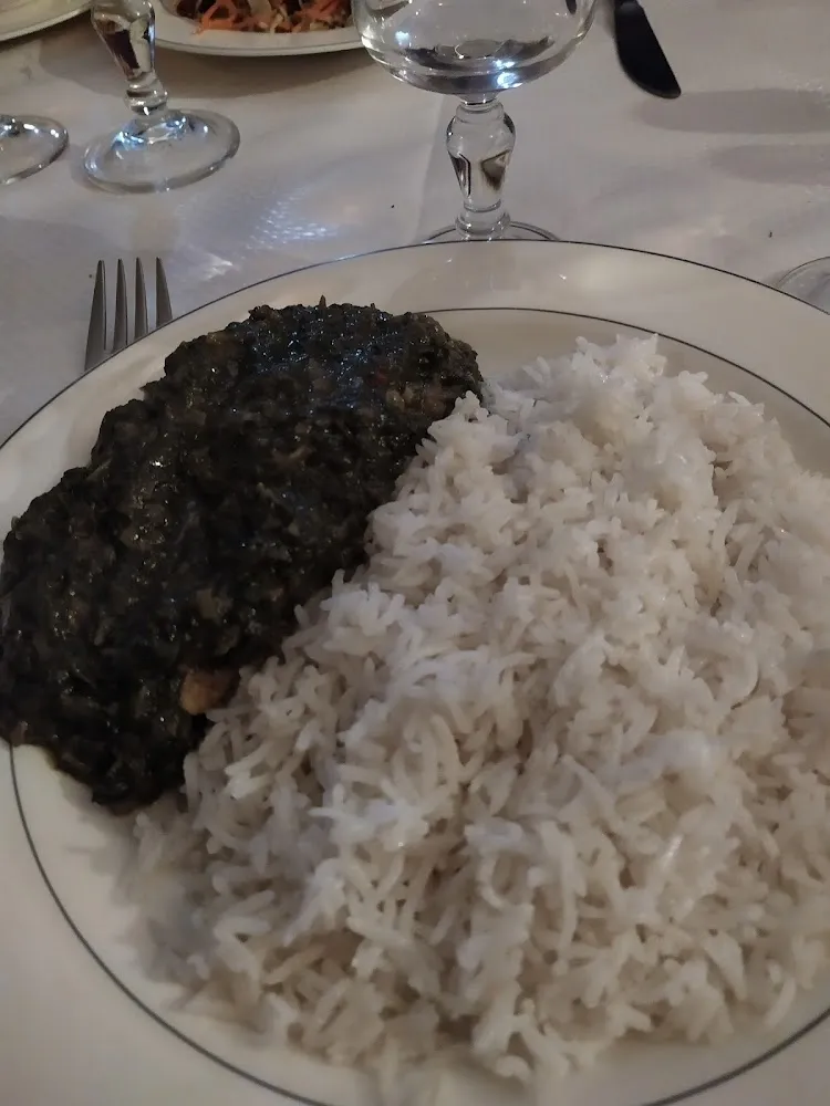 Morceaux de Veau Epinards Riz